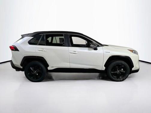 2021 Toyota RAV4 Hybrid SE
