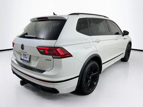 2024 Volkswagen Tiguan 2.0T SE R-Line Black 4MOTION