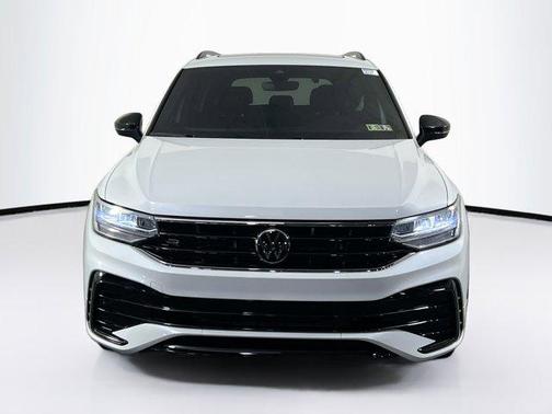 2024 Volkswagen Tiguan 2.0T SE R-Line Black 4MOTION