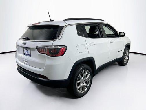 2022 Jeep Compass Latitude Lux
