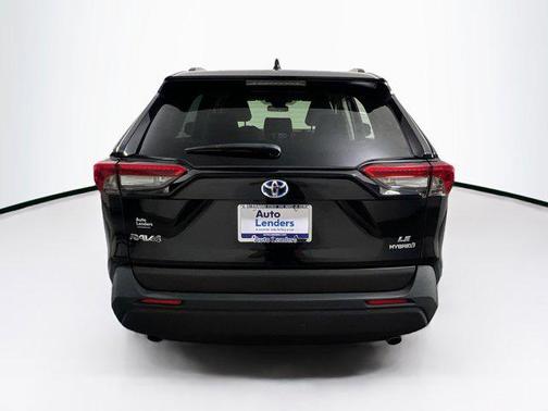 2022 Toyota RAV4 Hybrid LE