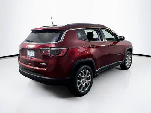 2022 Jeep Compass Latitude Lux