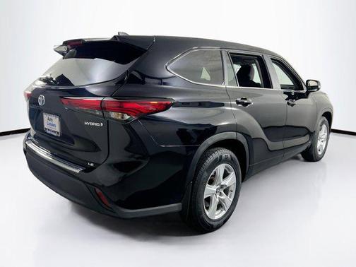 2023 Toyota Highlander Hybrid LE