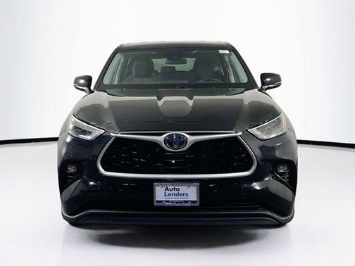 2023 Toyota Highlander Hybrid LE
