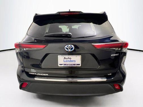 2023 Toyota Highlander Hybrid LE