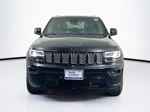 2022 Jeep Grand Cherokee Laredo
