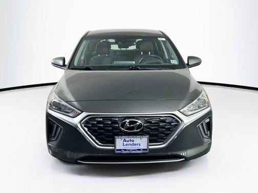 2022 Hyundai IONIQ Plug-In Hybrid SE