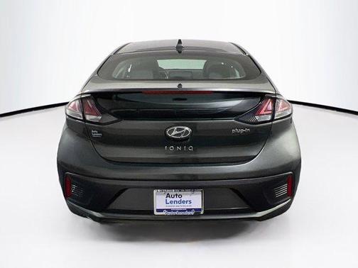 2022 Hyundai IONIQ Plug-In Hybrid SE