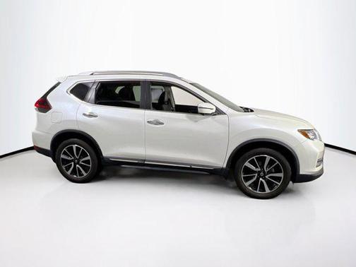 2020 Nissan Rogue SL