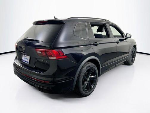 2023 Volkswagen Tiguan 2.0T SE R-Line Black 4MOTION