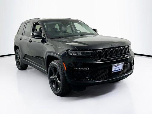 Diamond Black Crystal Pearlcoat 2023 Jeep Grand Cherokee Limited