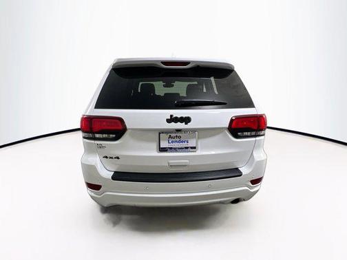 2022 Jeep Grand Cherokee Laredo