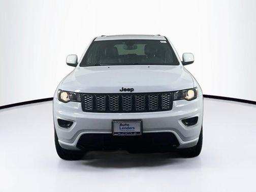 2022 Jeep Grand Cherokee Laredo