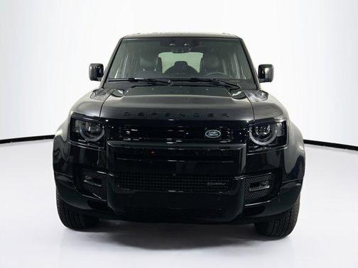 2024 Land Rover Defender 110 P400 X-Dynamic SE