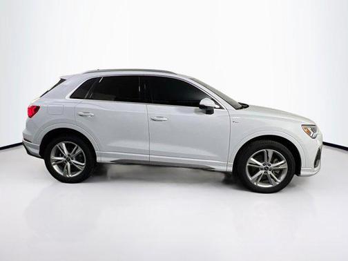 2022 Audi Q3 45 S line Premium Plus