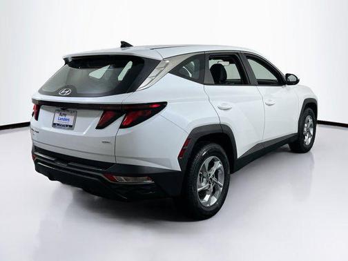2022 Hyundai TUCSON SE