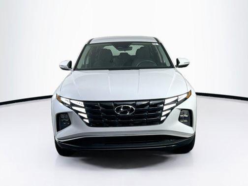 2022 Hyundai TUCSON SE