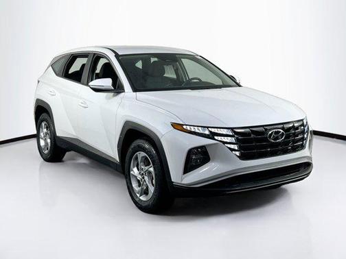 2022 Hyundai TUCSON SE