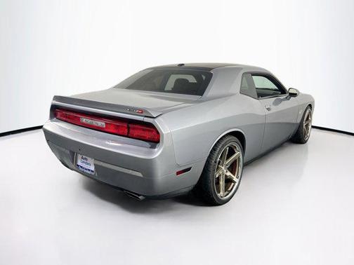 2014 Dodge Challenger SRT8