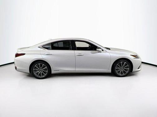 2021 Lexus ES 300h Base
