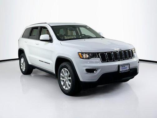 2022 Jeep Grand Cherokee Laredo