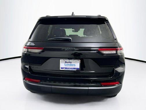 2022 Jeep Grand Cherokee Altitude