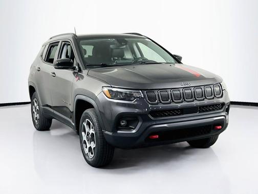 Granite Crystal Metallic Clearcoat 2022 Jeep Compass Trailhawk