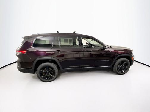 Ember Pearlcoat 2023 Jeep Grand Cherokee L Limited
