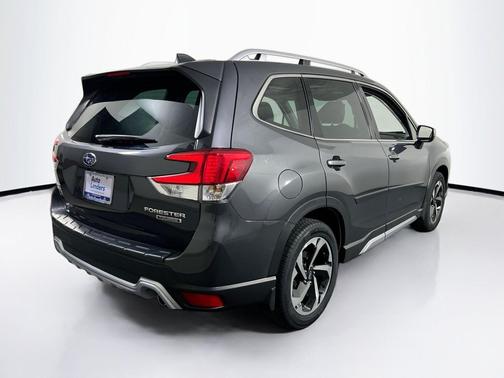 Magnetite Gray Metallic 2023 Subaru Forester Touring