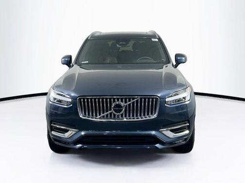 2023 Volvo XC90 B6 Plus 7-Seater