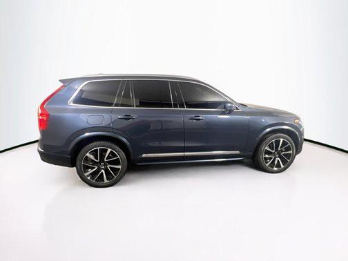 2023 Volvo XC90 B6 Plus 7-Seater