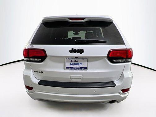 2022 Jeep Grand Cherokee Laredo