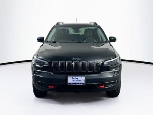 Diamond Black Crystal Pearlcoat 2022 Jeep Cherokee Trailhawk