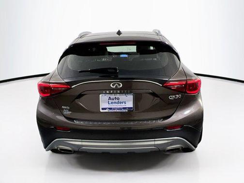 2019 INFINITI QX30 LUXE