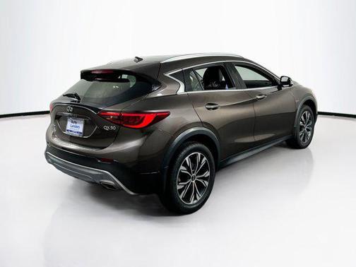 2019 INFINITI QX30 LUXE
