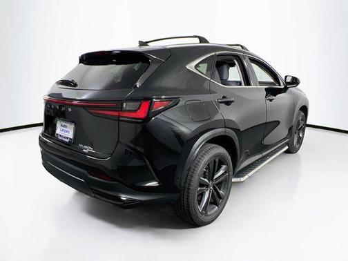 2022 Lexus NX 450h+ Luxury