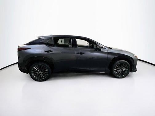 2023 Lexus RZ 450e Luxury