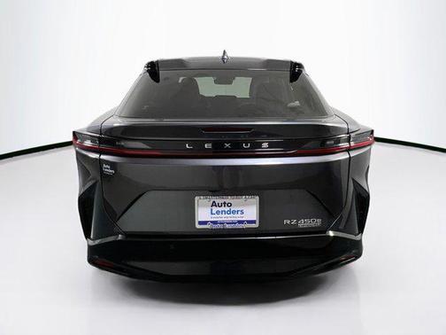 2023 Lexus RZ 450e Luxury