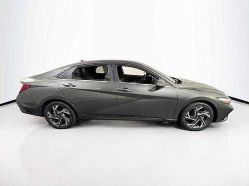 2024 Hyundai ELANTRA HEV Limited