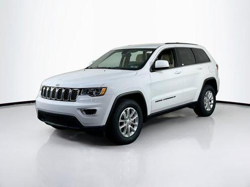 2022 Jeep Grand Cherokee Laredo