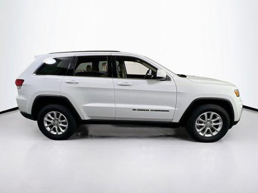 2022 Jeep Grand Cherokee Laredo