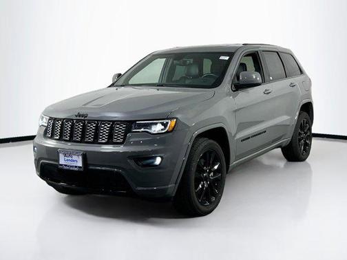 2022 Jeep Grand Cherokee Laredo
