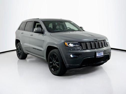 2022 Jeep Grand Cherokee Laredo
