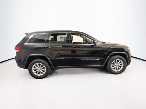 2022 Jeep Grand Cherokee Laredo