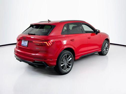 2021 Audi Q3 45 S line Premium
