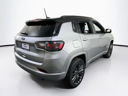 Billet Silver Metallic Clearcoat 2022 Jeep Compass High Altitude