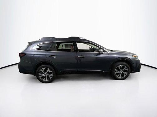 2022 Subaru Outback Touring XT