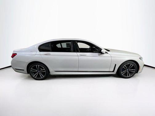 2020 BMW 750 i xDrive