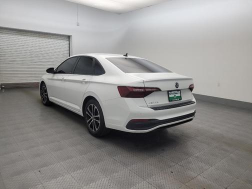 Pure White 2024 Volkswagen Jetta 1.5T Sport