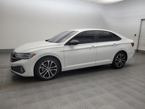 Pure White 2024 Volkswagen Jetta 1.5T Sport